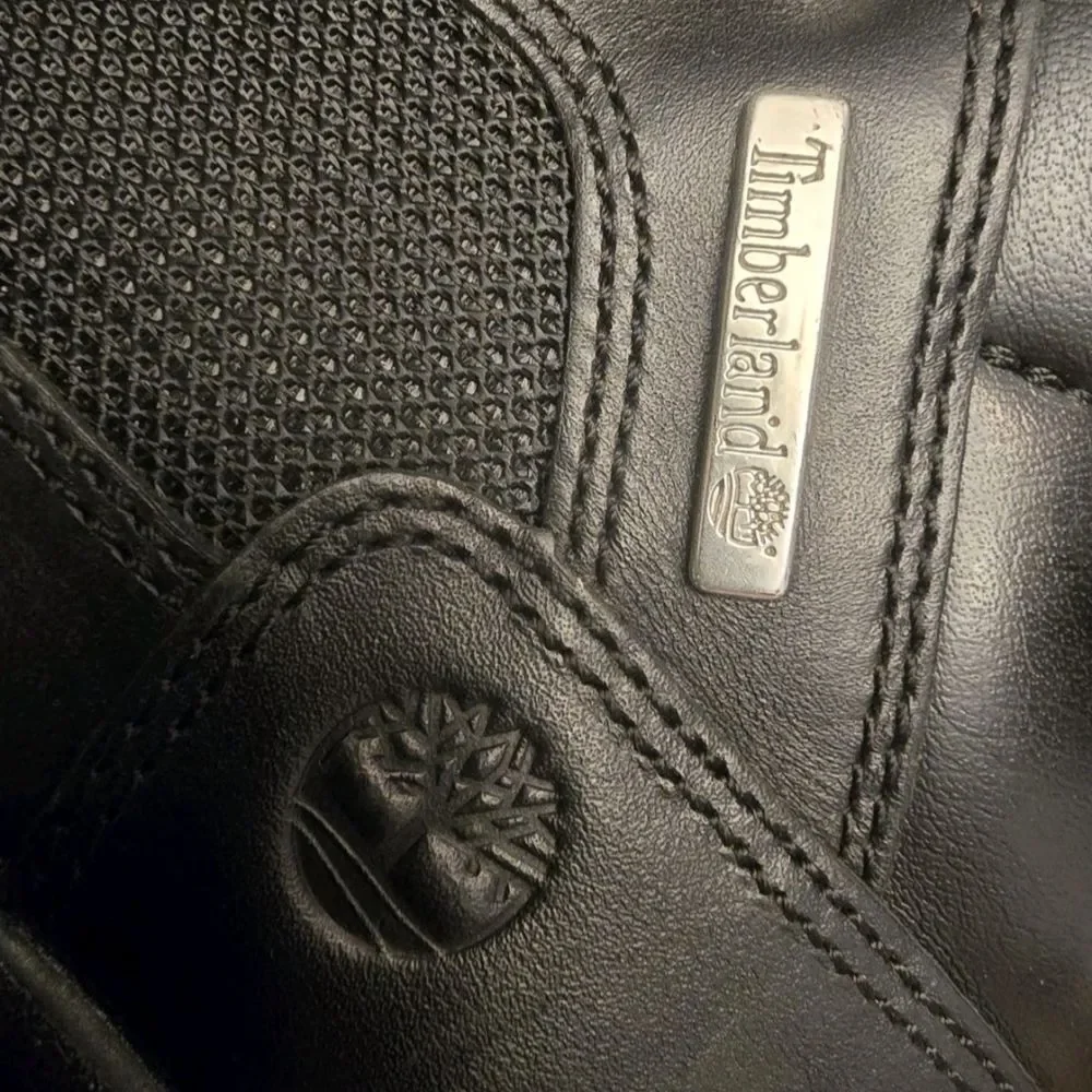 Timberland Boys Black Mid Hiker Boots – Size 2 Youth